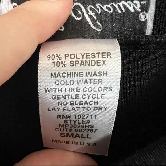 VTG Y2K Carolyn Strauss Slinky Knit Basic Black Minimalist Sleeveless Top USA S - Picture 8 of 8